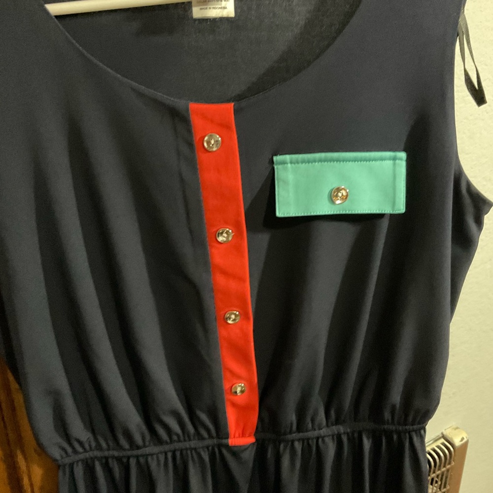 Dress - Picture 3 of 5